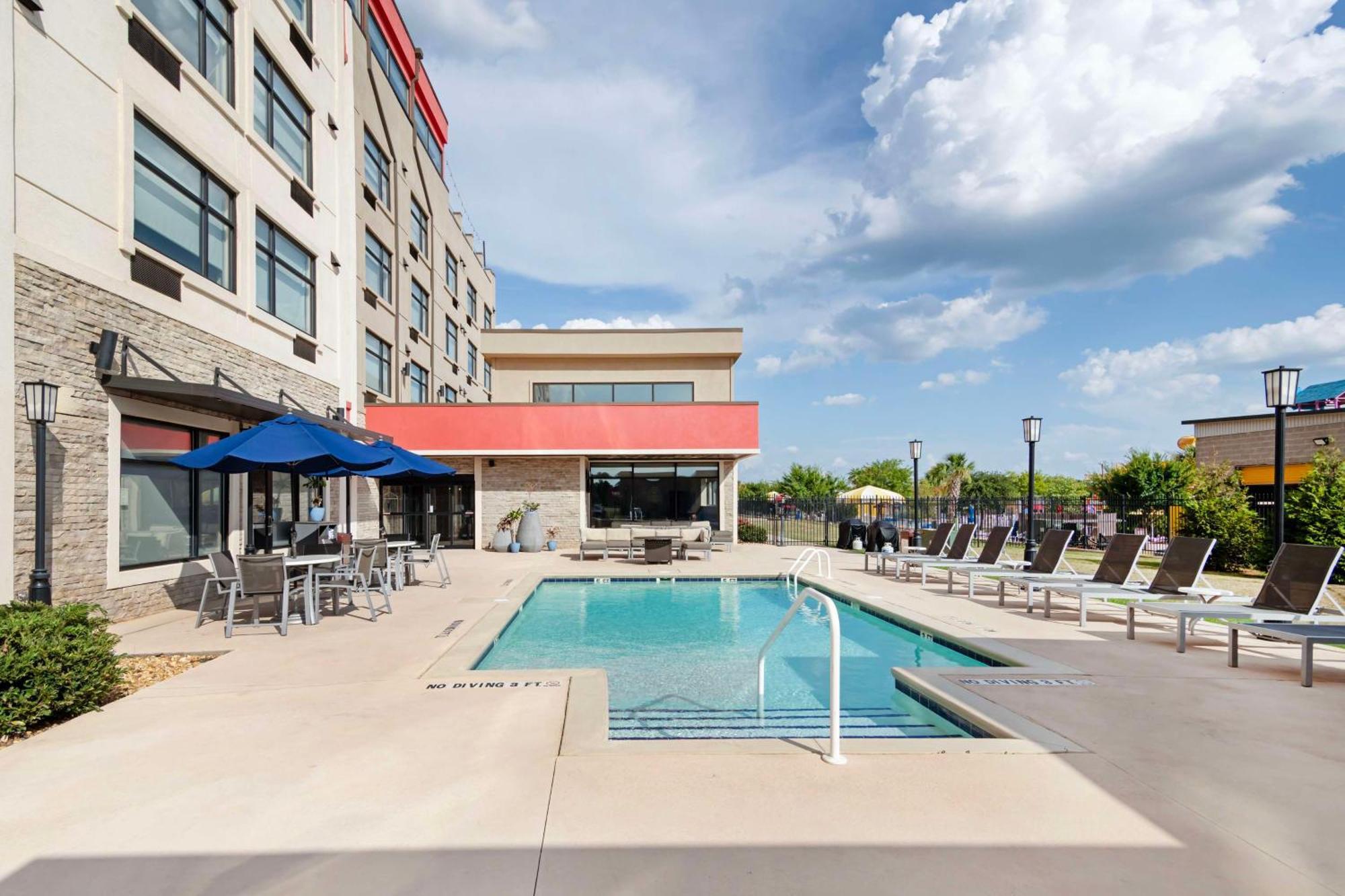 Best Western Plus Executive Residency Rigby'S Water World Hotel Warner Robins Exteriör bild
