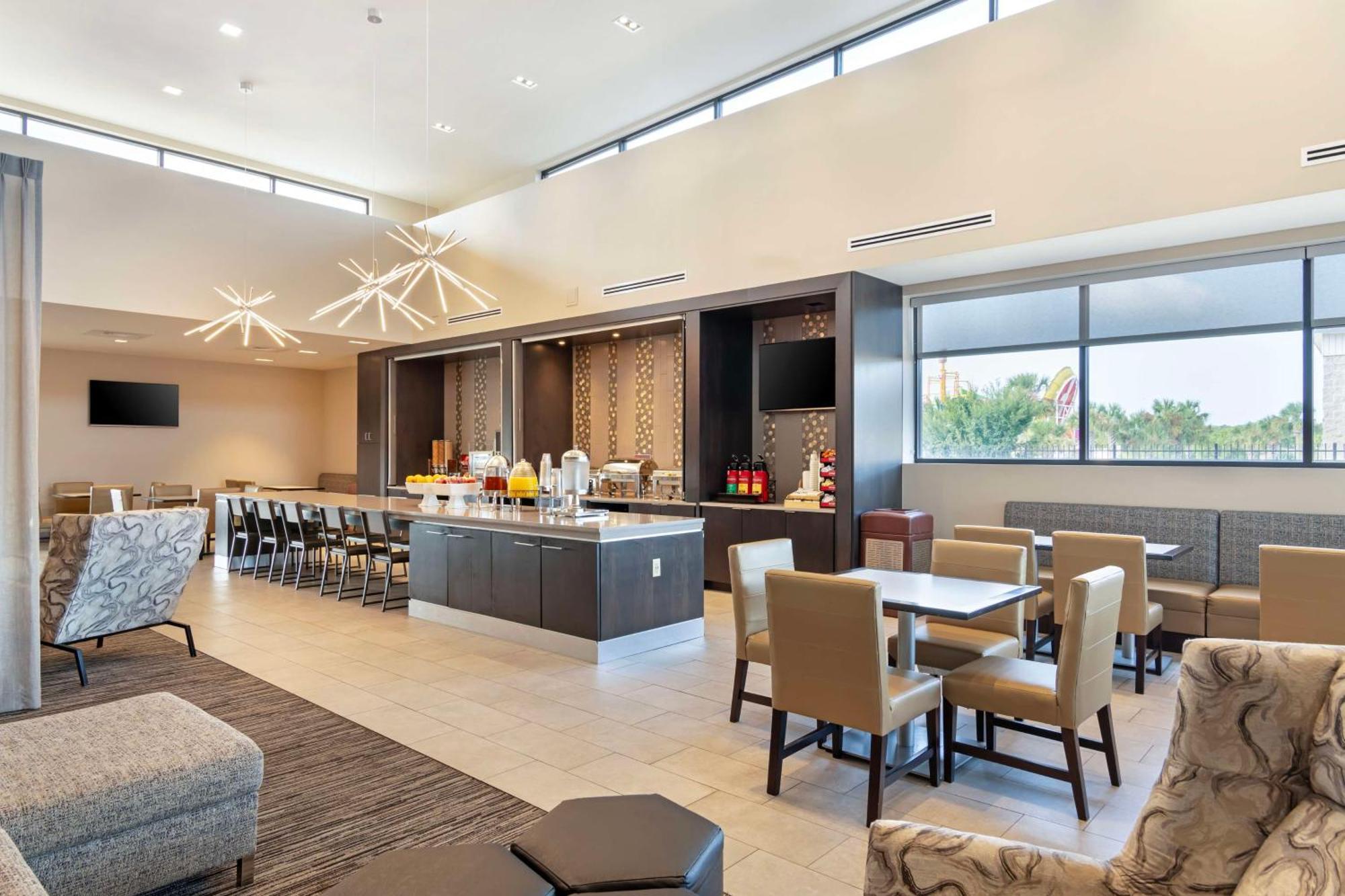 Best Western Plus Executive Residency Rigby'S Water World Hotel Warner Robins Exteriör bild